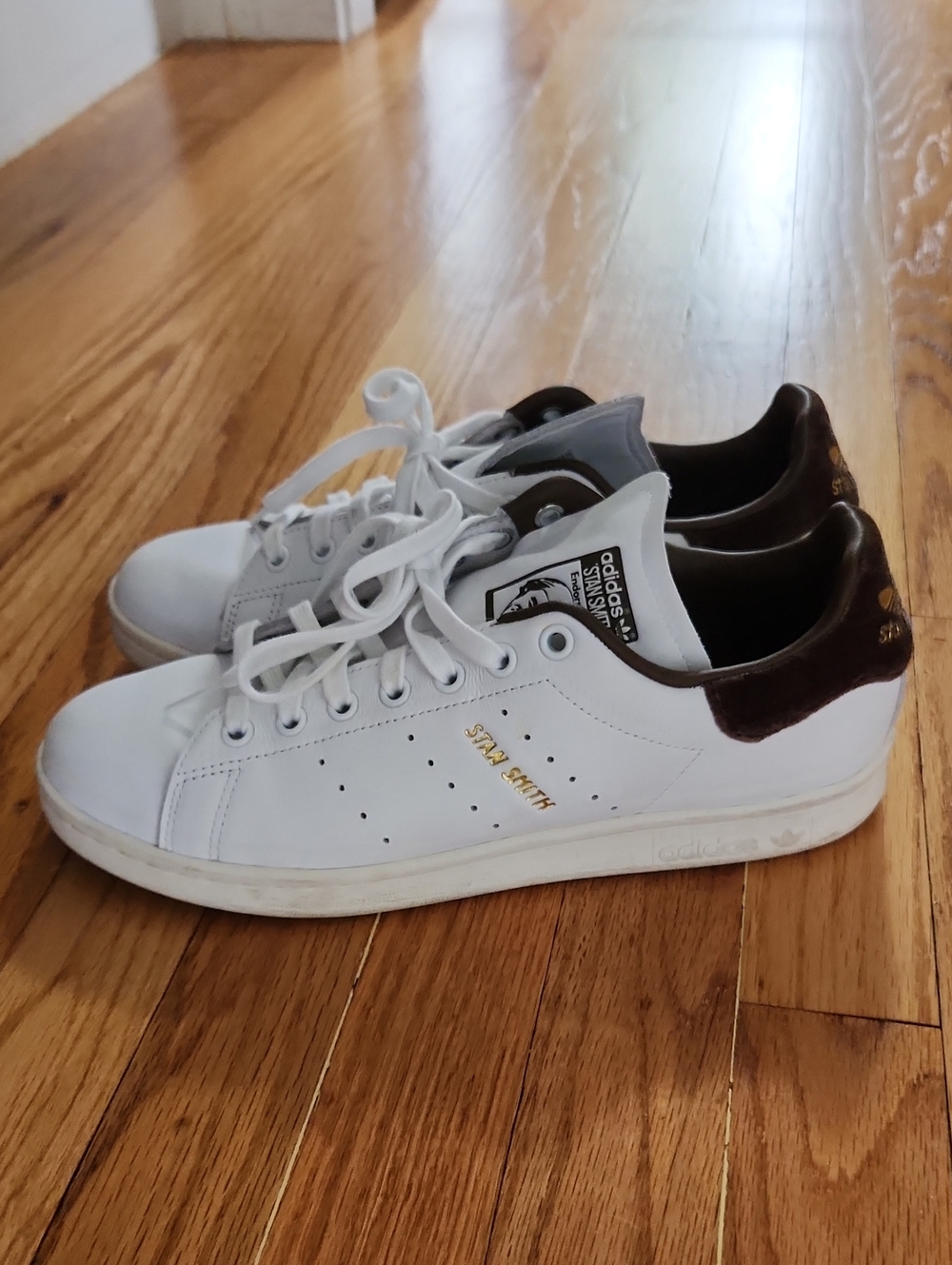 Adidas Stan Smith White Leather With Brown Velvet Back Tabs Women's Size 9.5